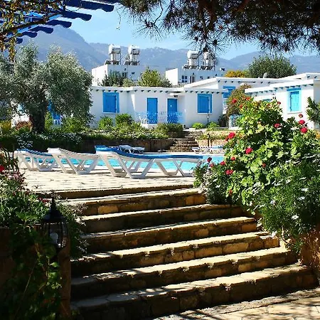 Hotel Santoria Holiday Village